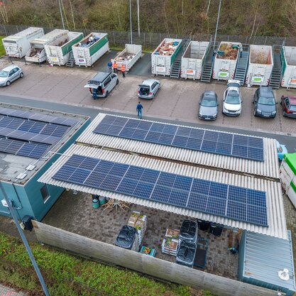 Photovoltaikanlagen aus der Vogelperspektive an der Recycling-Station Burglesum. | © Die Bremer Stadtreinigung